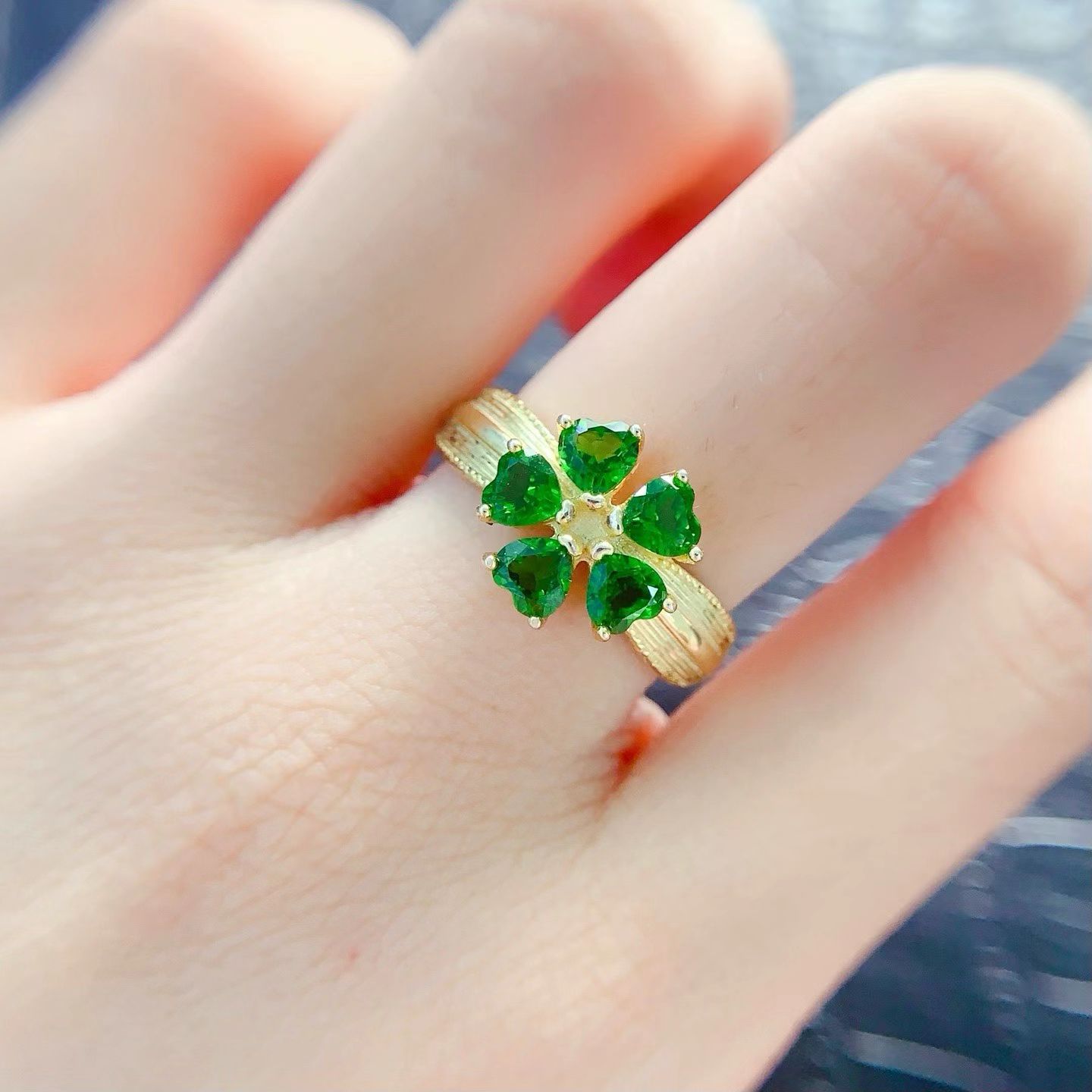 Natürlicher Chromdiopsid-Ring  – Chrome Hearts Ring Bewertung und Preis
